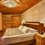 Cappadocia Minia Cave Ortahisar