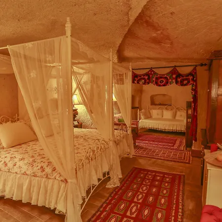 Cappadocia Minia Cave Ortahisar