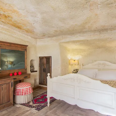 Hotel Minia Cave 3*