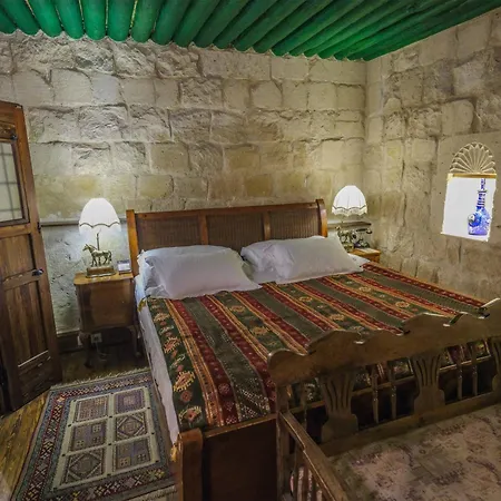 Minia Cave מלון 5*