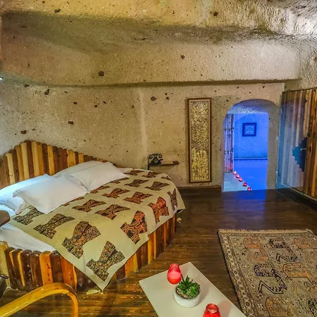 Minia Cave 5*